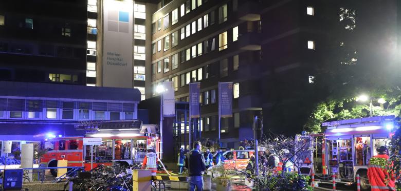 Brand im Marien Hospital Duesseldorf - Un incendio en el Marienhospital de Düsseldorf (Alemania) provoca un muerto y 72 heridos
